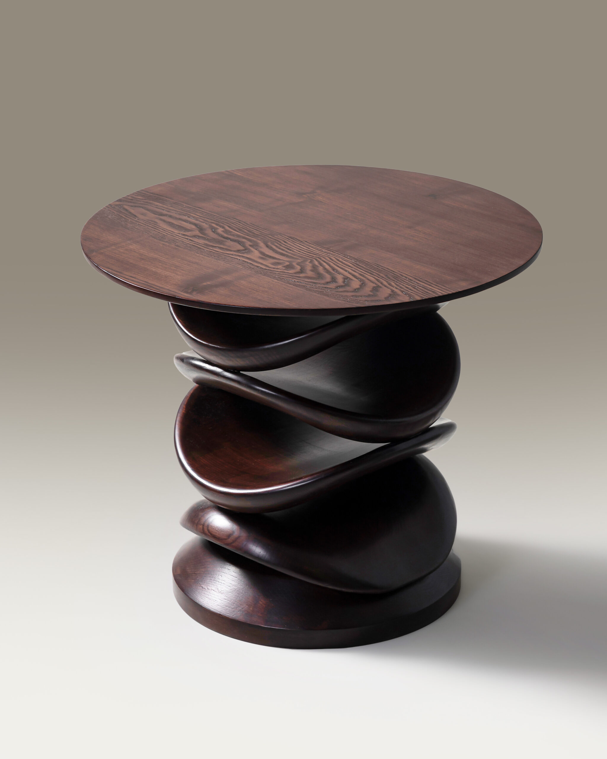 PARABOLAIRE SIDE TABLE / END TABLE - Image 2